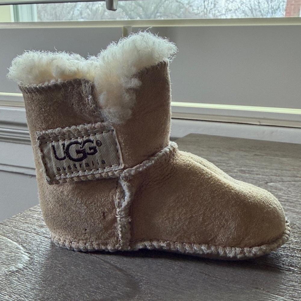 UGG Toddler Chestnut Suede Plush-Lined Booties - Picture 5 of 11